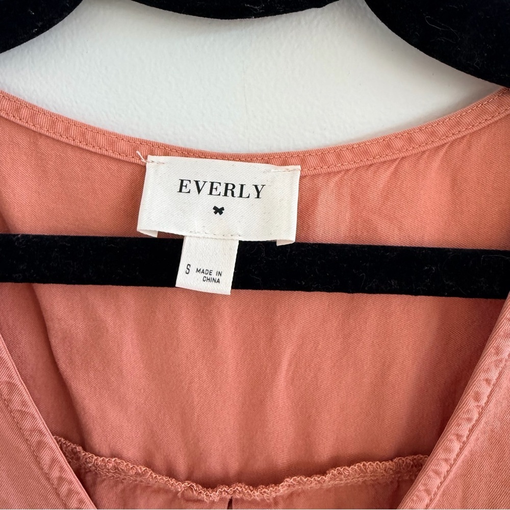 Everly Esther Pocket Tank Muted Terracotta V-neck Tank Top Women's Size Small - Picture 6 of 10